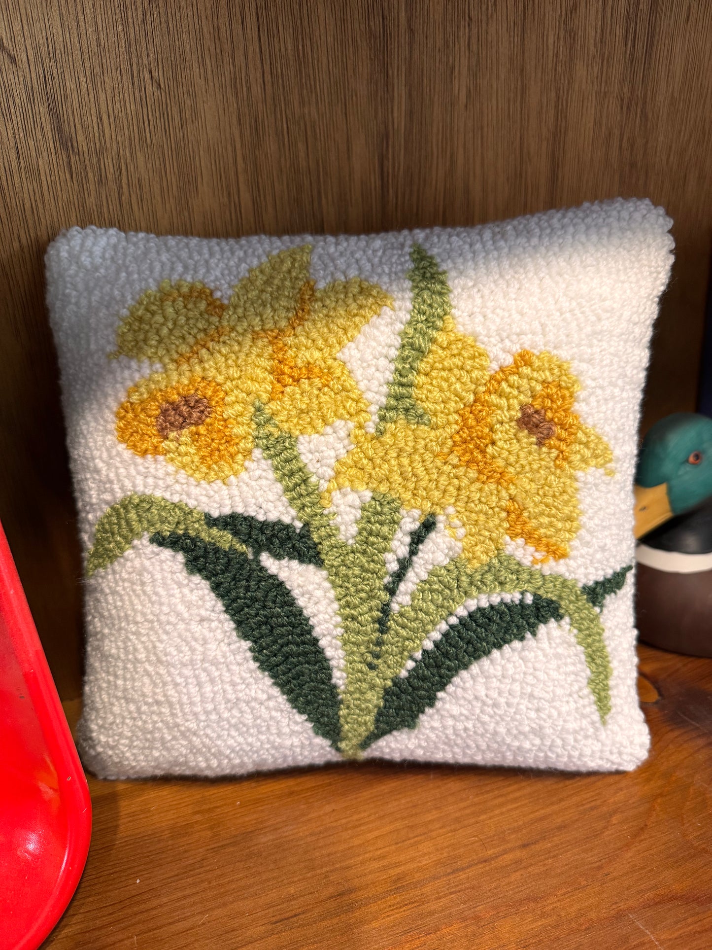 Mini Daffodil Pillow (12x12)