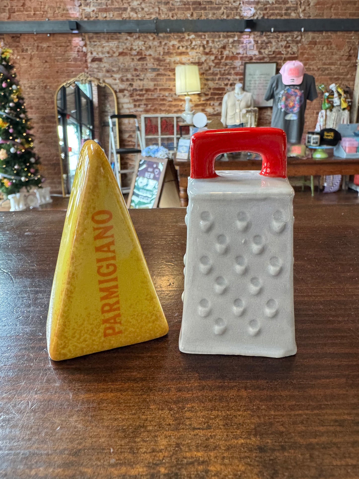 Cheese & Grater S&P Shakers