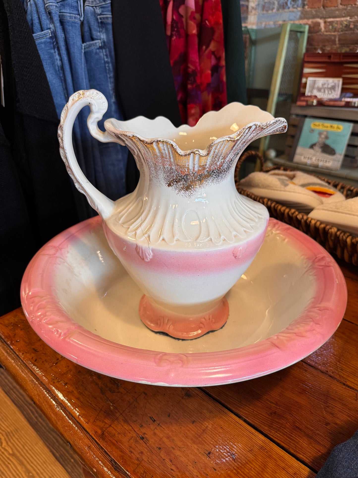 Pink and Gold Wash Basin Set