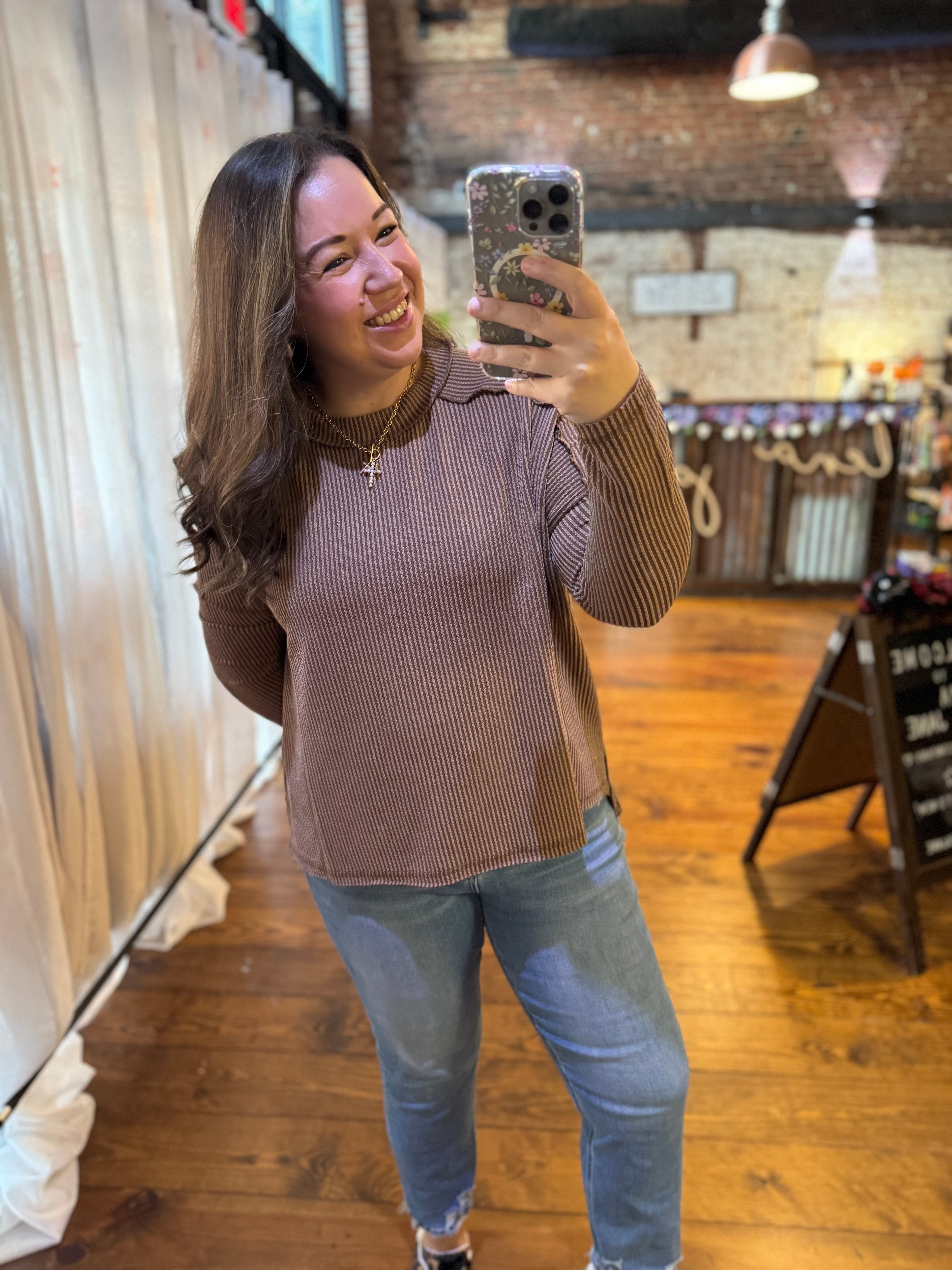 Simple Long Sleeve Ribbed Knit Top - Brown