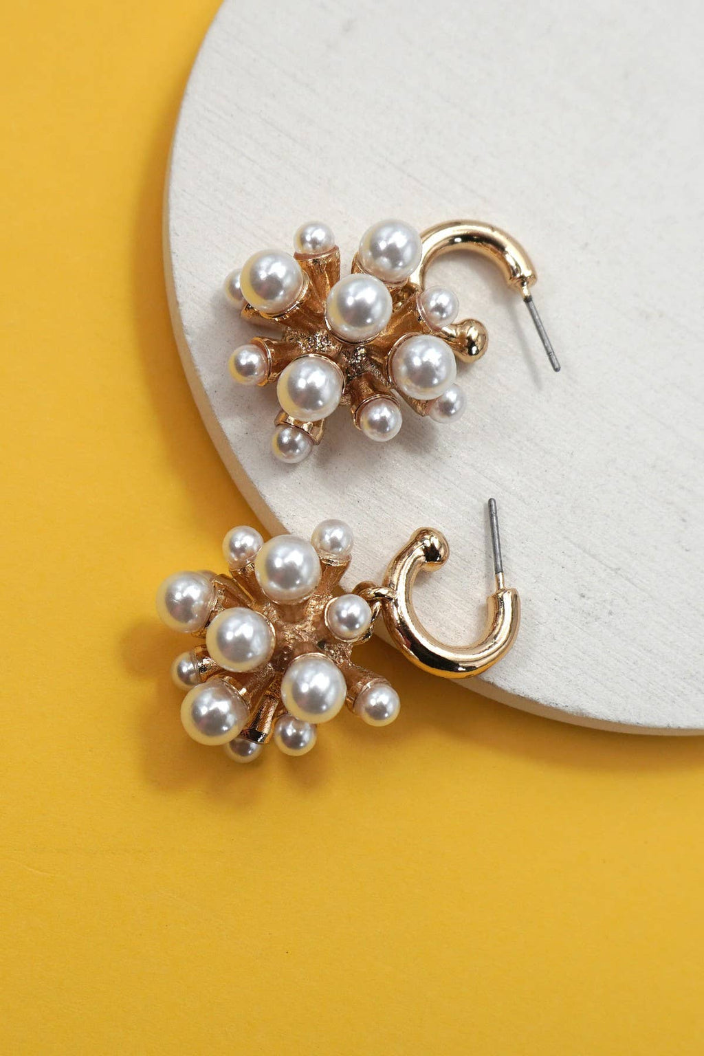CLUSTER PEARL HUGGIE HOOP DROP EARRINGS