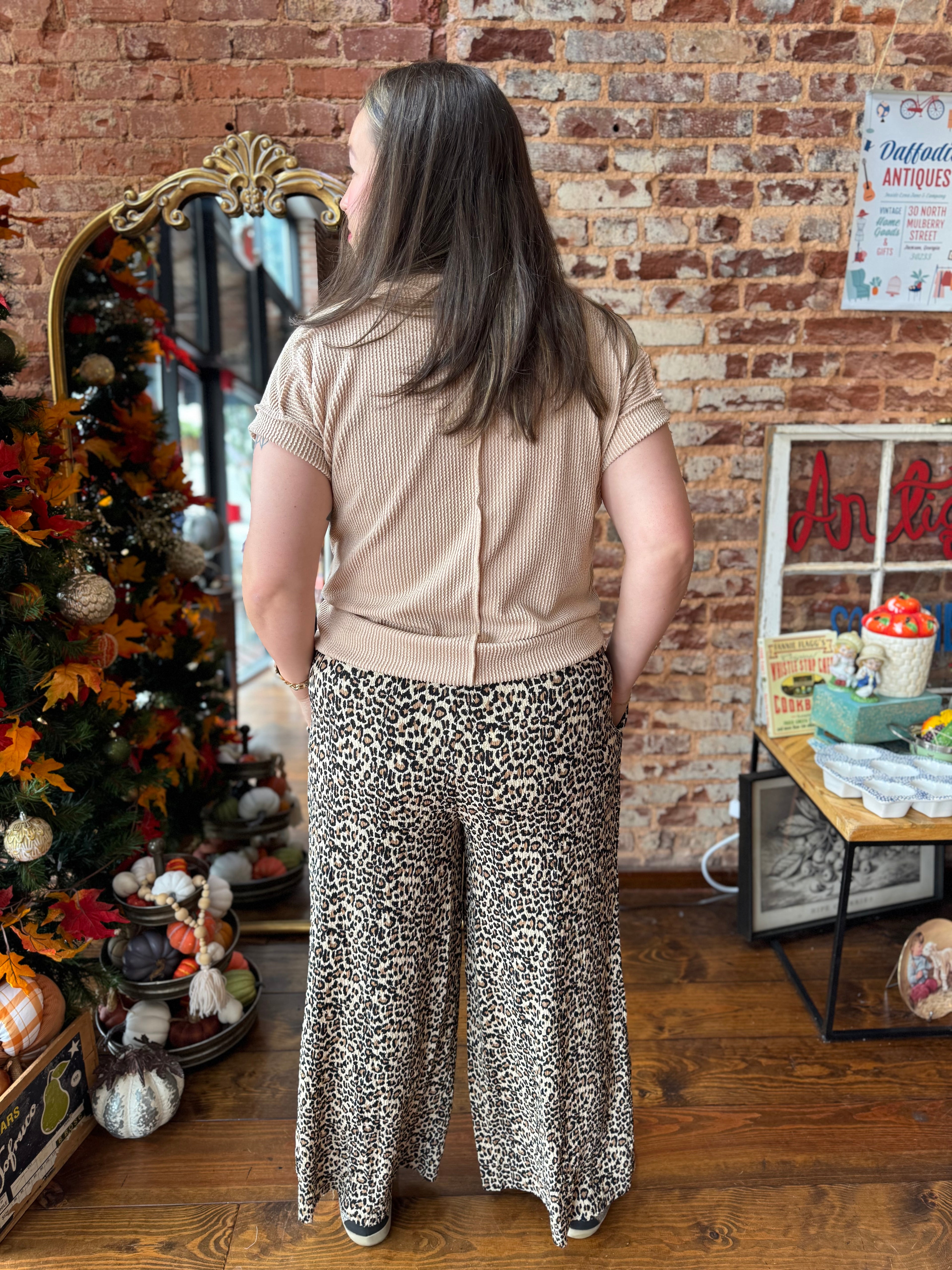 Leopard Print Wide Leg Pleated Pants