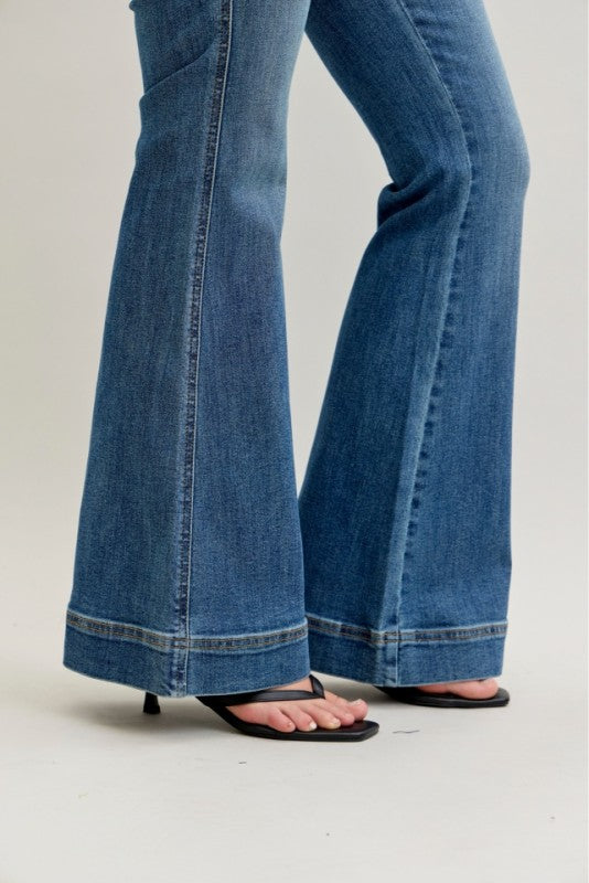 Judy Blue High Rise Tummy Control Trouser Jeans