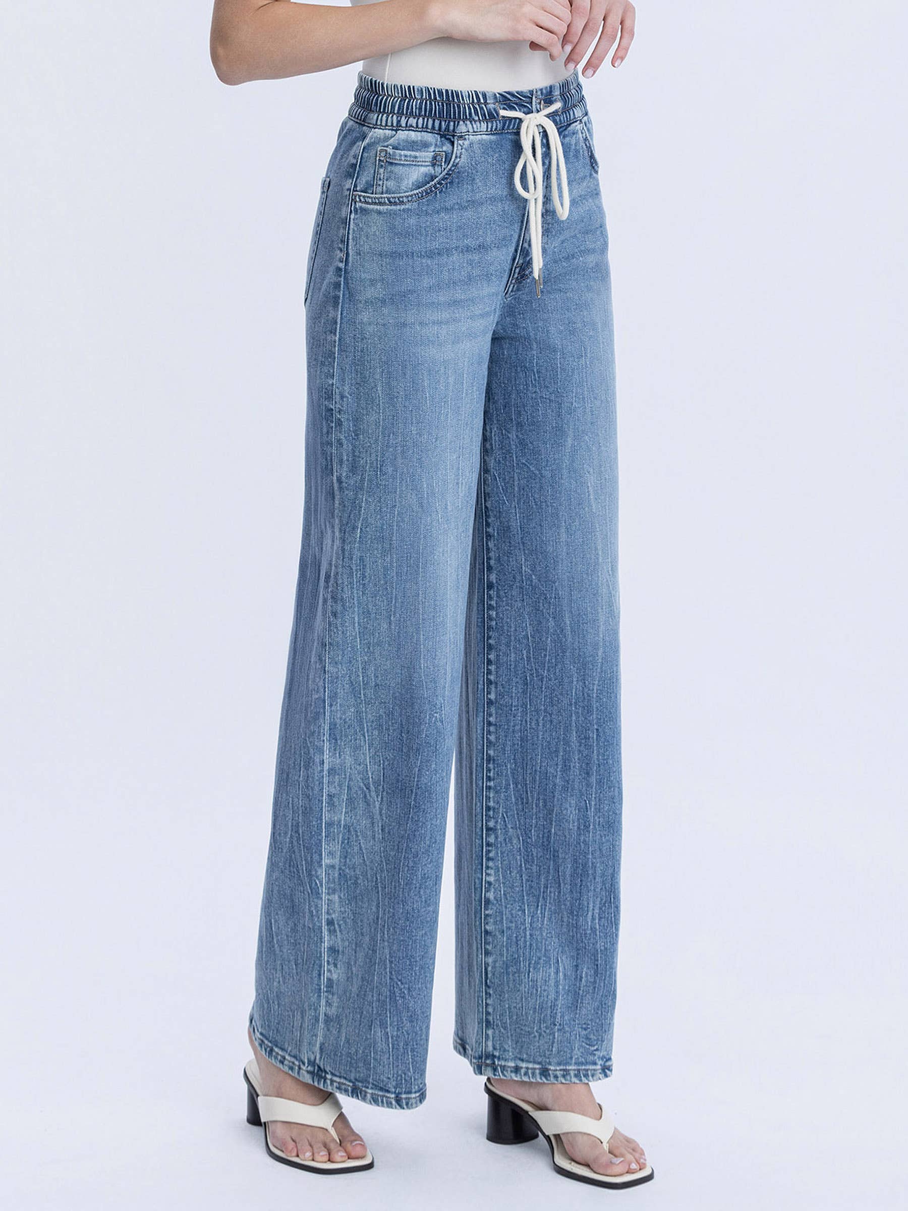 Everyday Comfort Wide Leg Jeans
