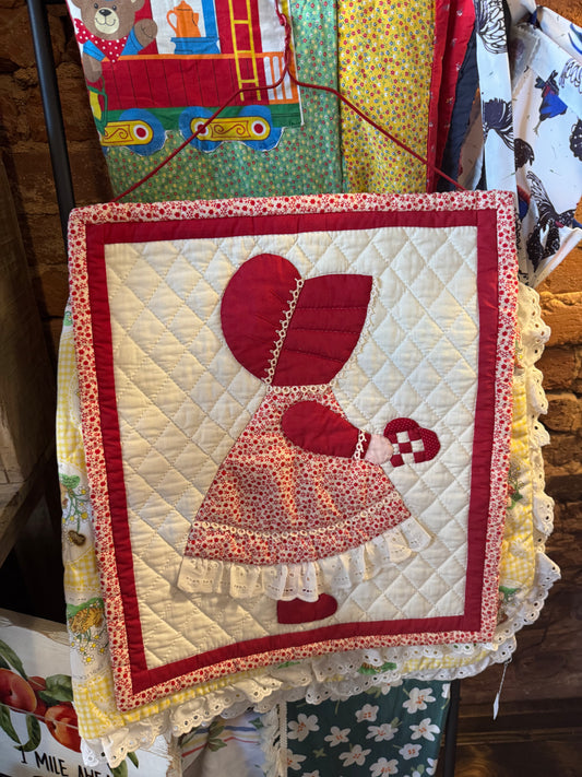 Hanging Quilt Square