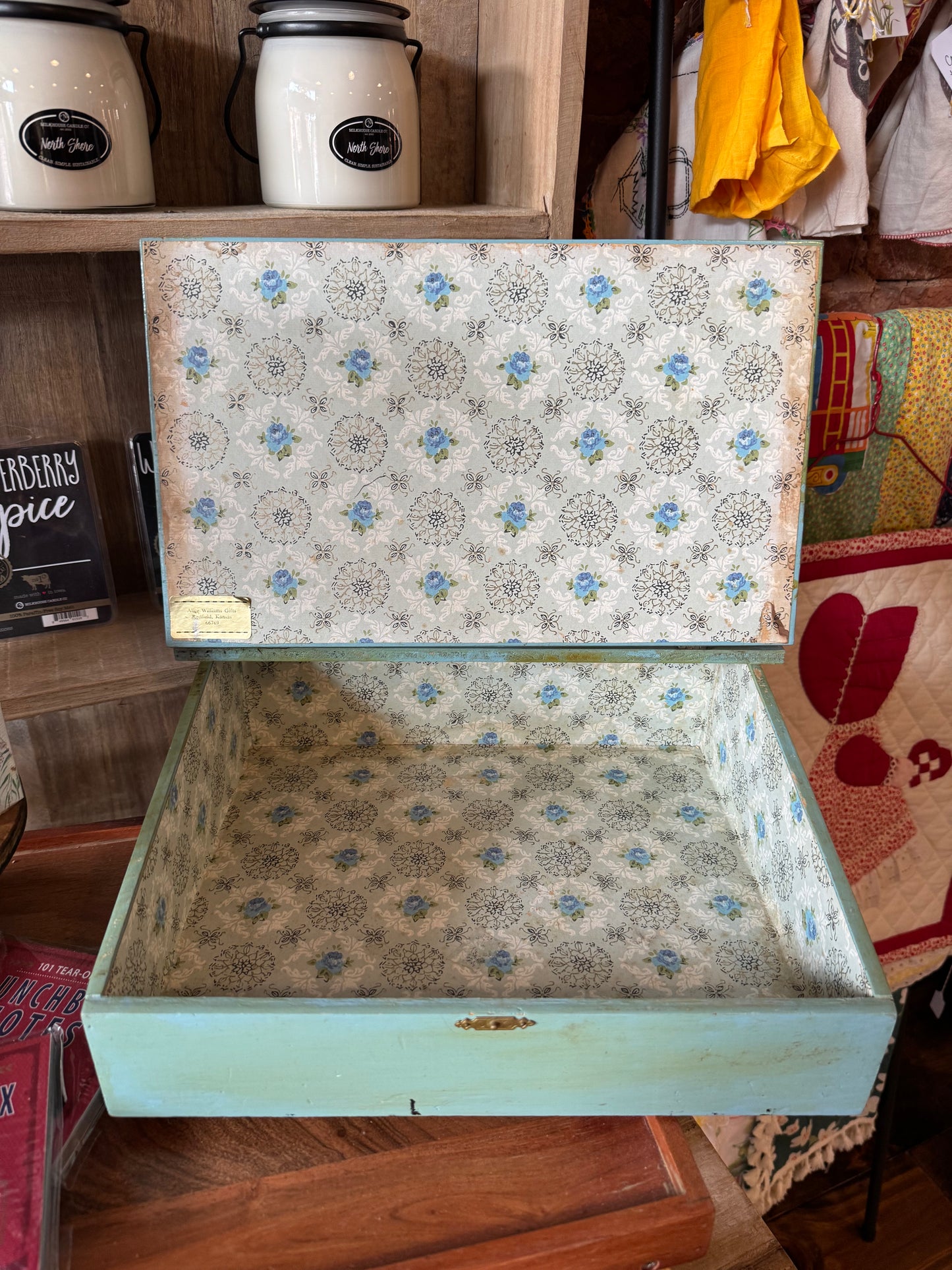 Wooden Daisy Box