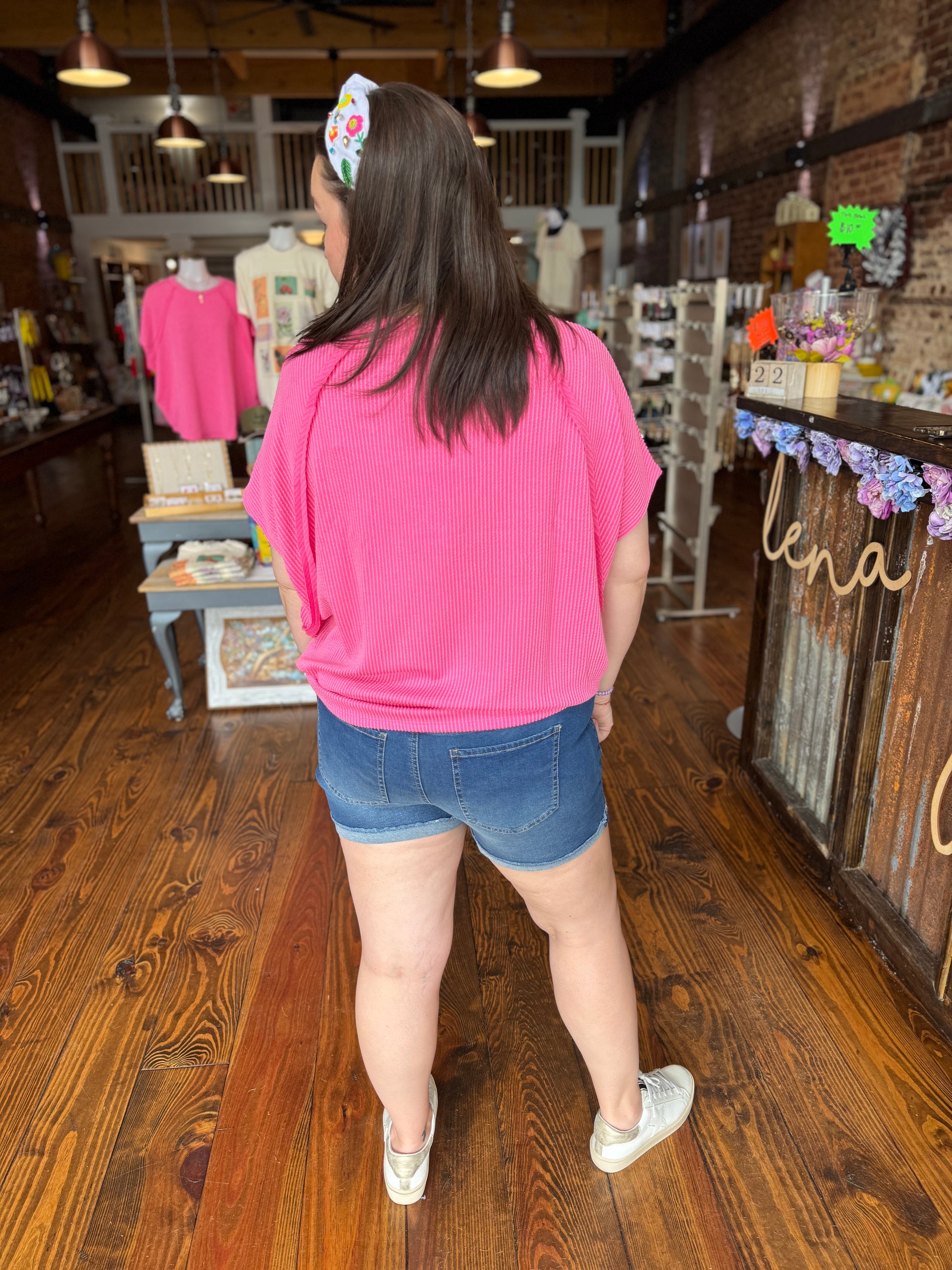 Missy 3 Button Cuffed Shorts - Medium Wash