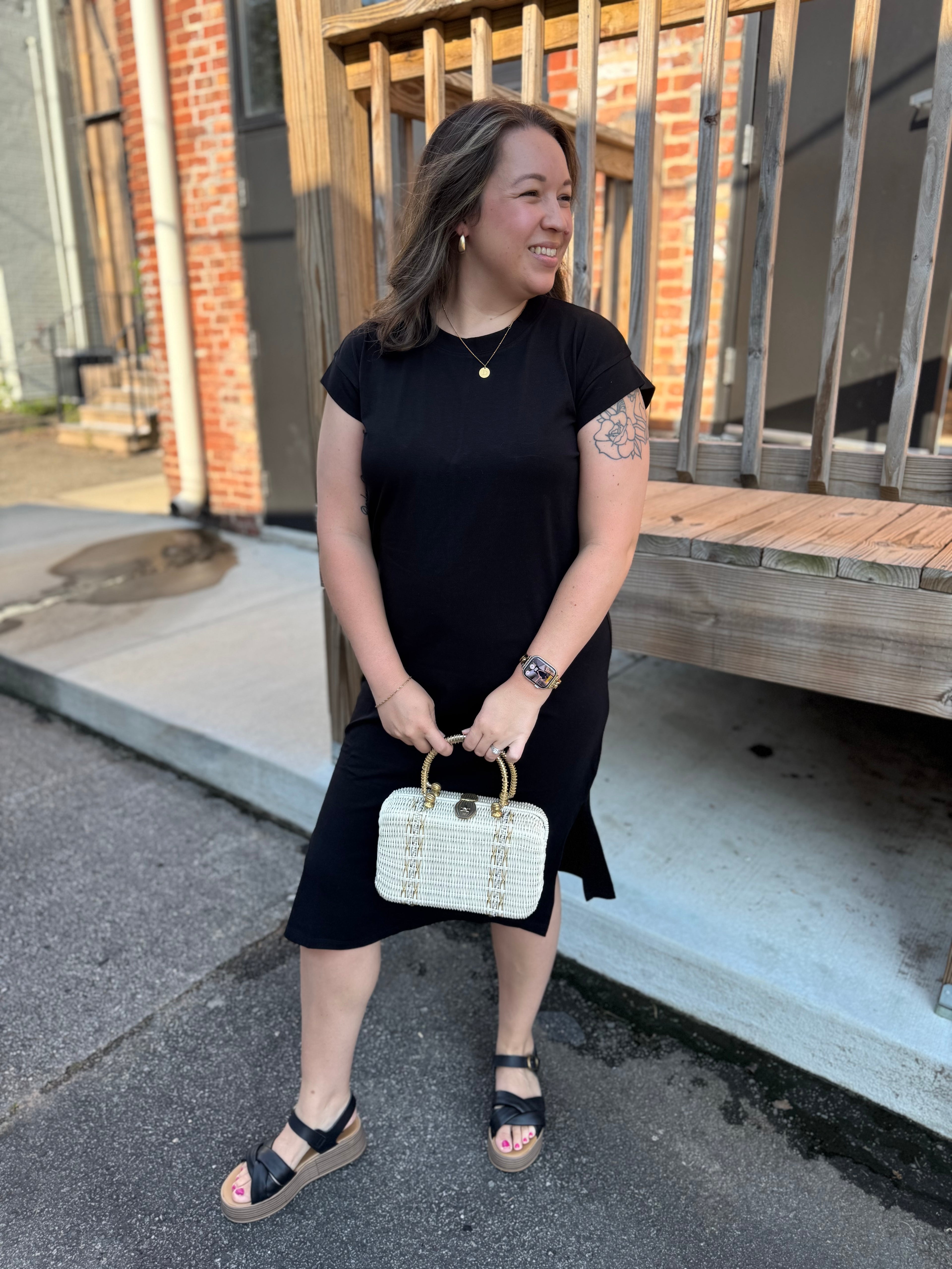 Simple T-Shirt Midi Dress - Black