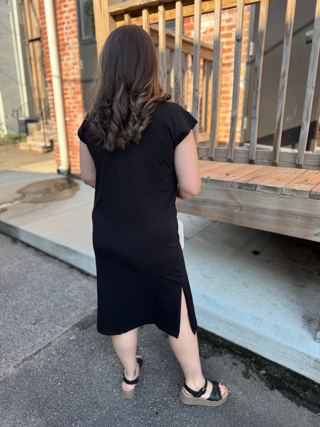 Simple T-Shirt Midi Dress - Black