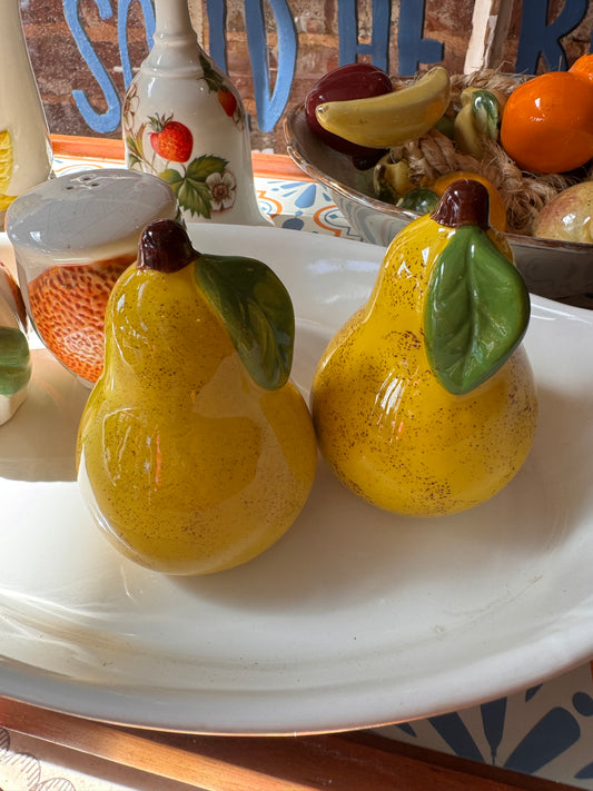 Pear S&P Shakers