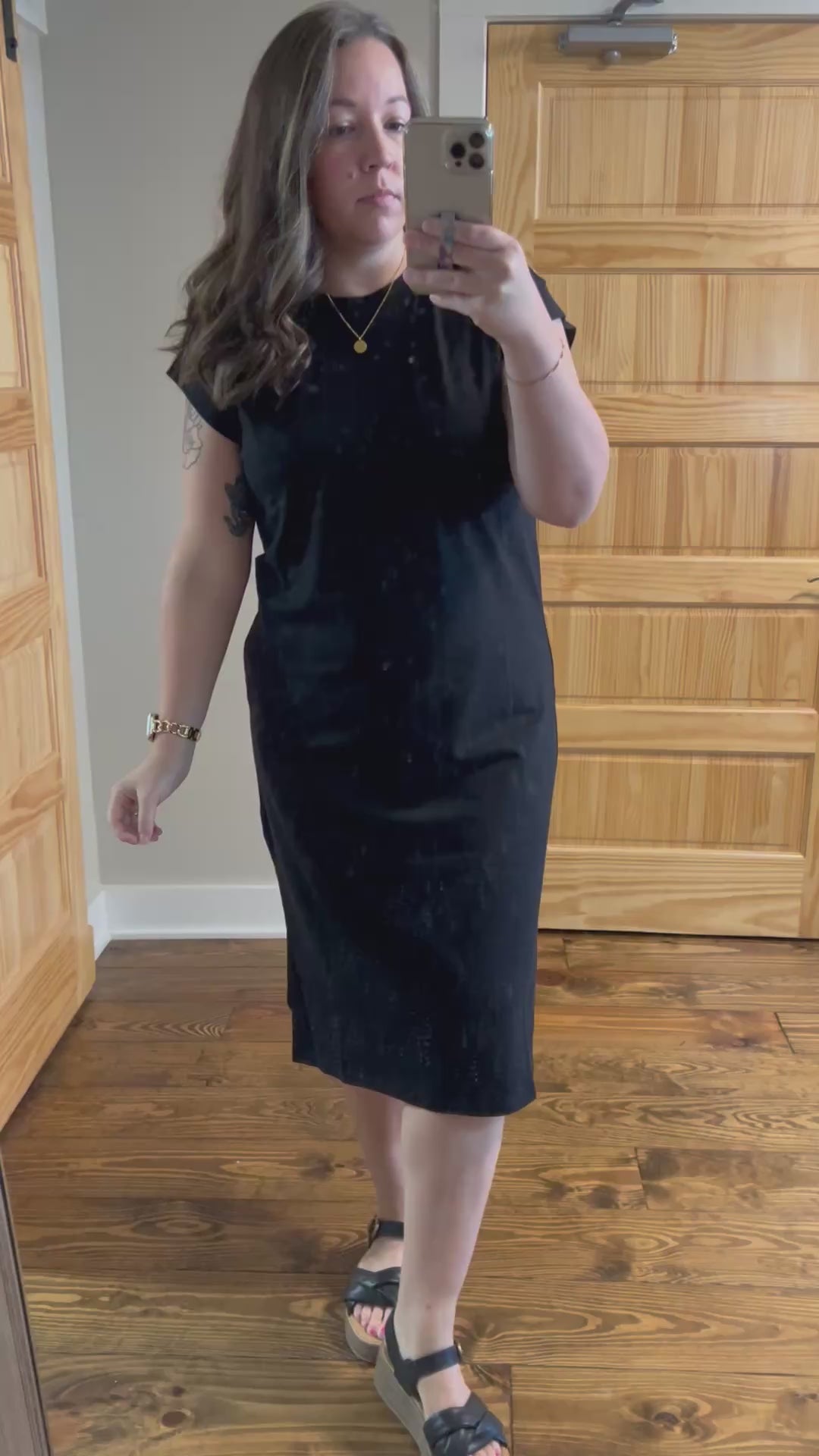 Simple T-Shirt Midi Dress - Black